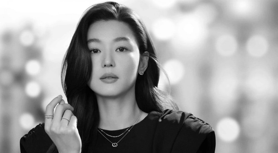 &apos;Mợ chảnh&apos; Jun Ji Hyun là người mua căn hộ đắt nhất Seoul năm 2022.