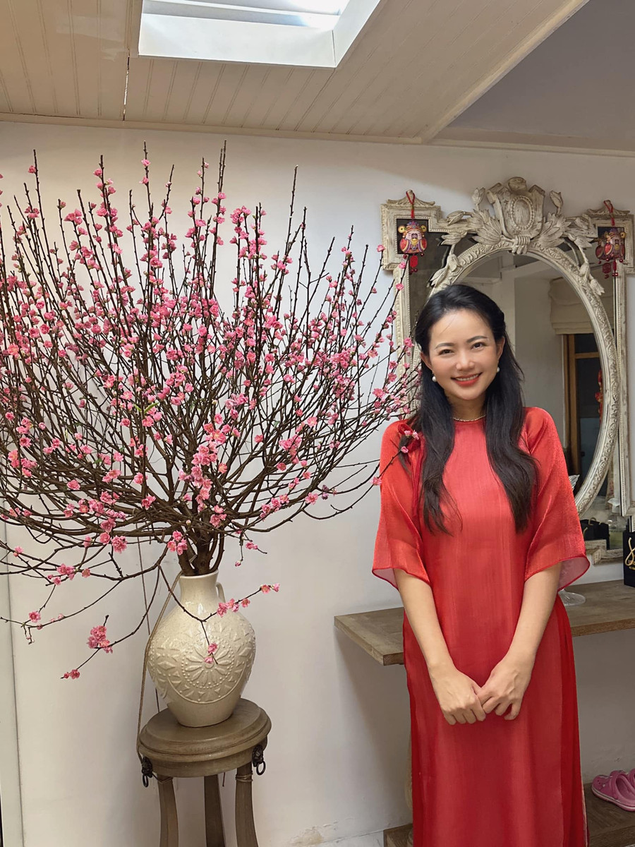 Dù không còn hoạt động sôi nổi trong showbiz Việt như trước, thế nhưng Phan Như Thảo vẫn là cái tên thu hút sự chú ý và quan tâm đặc biệt của cộng đồng mạng. Dù không còn hoạt động sôi nổi trong showbiz Việt như trước, thế nhưng Phan Như Thảo vẫn là cái tên thu hút sự chú ý và quan tâm đặc biệt của cộng đồng mạng.