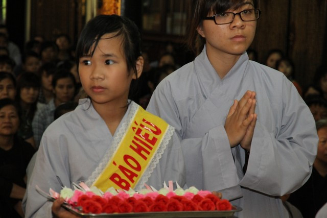 Theo đạo Phật, người dân không phải kiêng kị những gì dân gian vẫn đồn. Ảnh: Chí Cường