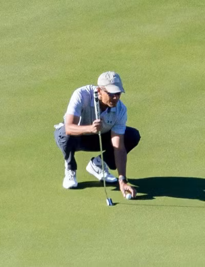 Ong Obama thanh thoi choi golf sau khi roi Nha Trang - Anh 2