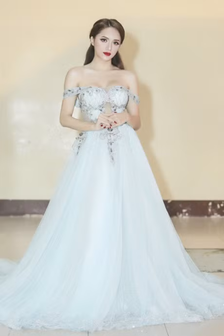Phan Thi Mo ho nguc meo mo, Kim Tuyen hoa tuong cheo - Anh 7