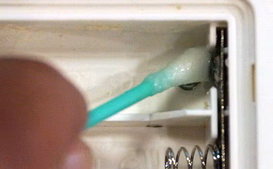 clean-corrosion-from-battery-compartment.