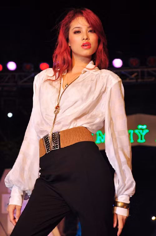 Phạm Hương và hành trình lên ngôi nhan sắc - 2