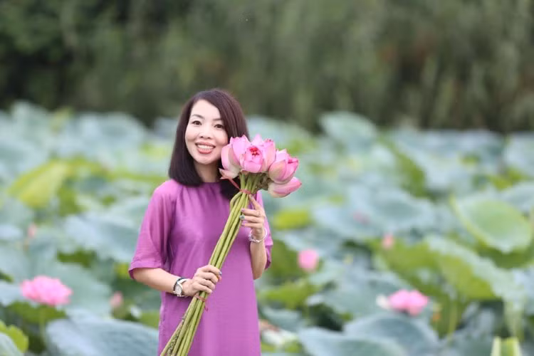 Tiến sĩ Phan Thị Hồ Điệp – mẹ thần đồng Đỗ Nhật Nam. Ảnh: FBNV.