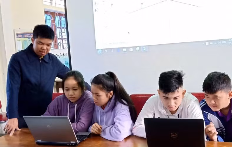 Dạy học trực tuyến linh hoạt với nhiều hình thức tùy theo điều kiện thực tế nhà trường và học sinh.