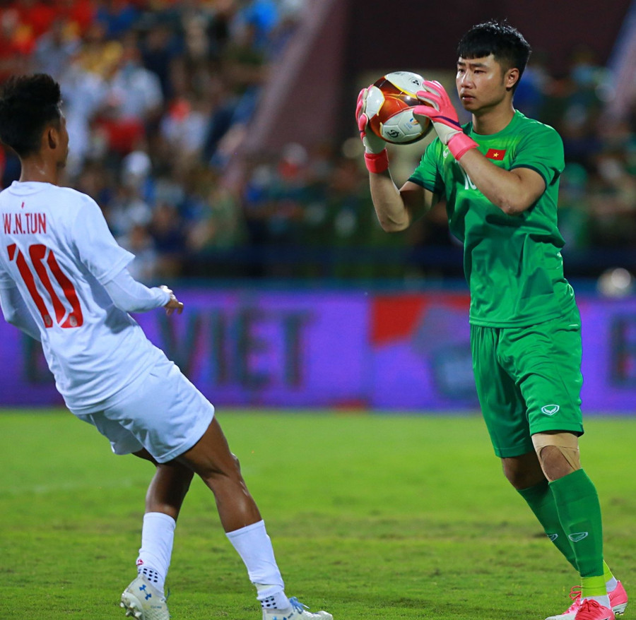 Thủ môn Nguyễn Văn Toản. Thủ môn Nguyễn Văn Toản.