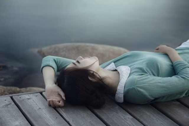 Uống nước nhiều nhưng vẫn thấy khô miệng, hãy cẩn thận bởi đây là dấu hiệu của hàng loạt bệnh nguy hiểm