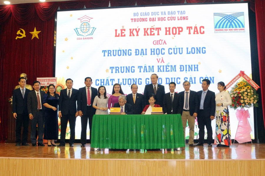 Ký kết đánh giá ngoài 6 chương trình đào tạo.