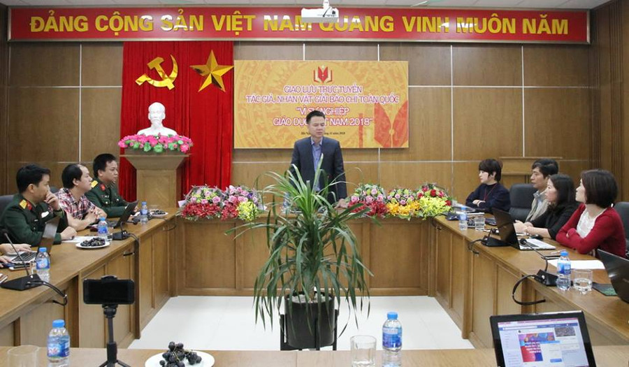 Ông Triệu Ngọc Lâm - TBT Báo Giáo dục&Thời đại phát biểu tại buổi giao lưu. Ông Triệu Ngọc Lâm - TBT Báo Giáo dục&Thời đại phát biểu tại buổi giao lưu.