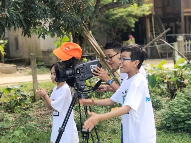 Chương trình làm phim “Qua ống kính trẻ thơ” là một sân chơi hấp dẫn với học sinh phổ thông