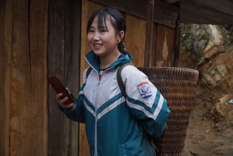 Chỉ số ít học sinh DTTS ở vùng cao có điện thoại kết nối mạng để học trực tuyến.