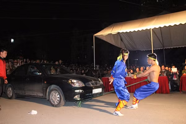 29/4Những người đàn ông có sức mạnh phi thường