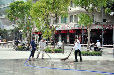 Phố đi bộ hiện đại nhất Việt Nam trước giờ mở cửa Pho di bo hien dai nhat Viet Nam truoc gio mo cua