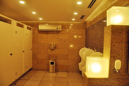 Phố đi bộ hiện đại nhất Việt Nam trước giờ mở cửa Pho di bo hien dai nhat Viet Nam truoc gio mo cua
