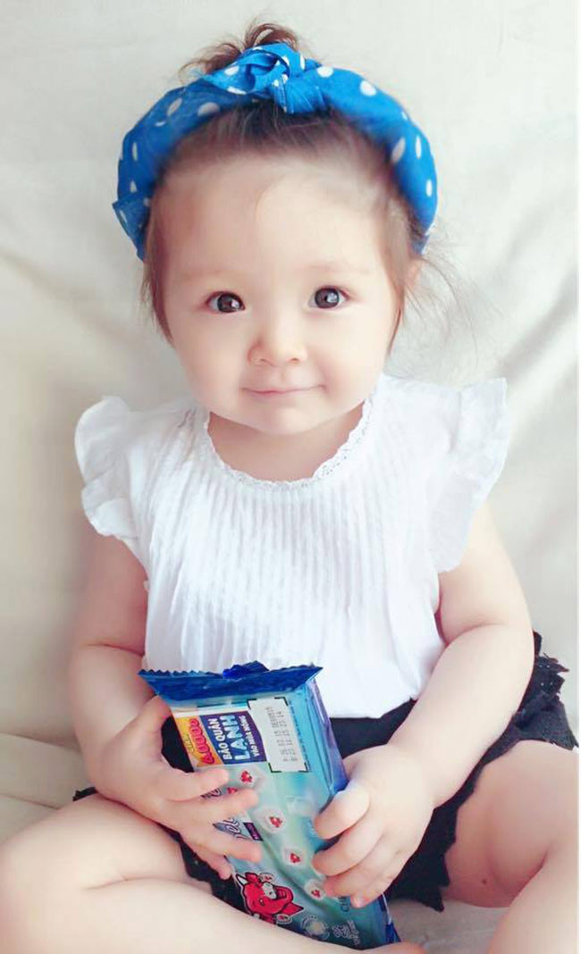 Mẹ con Elly Trần rạng rỡ đón Trung thu ảnh 17 Mẹ con Elly Trần rạng rỡ đón Trung thu ảnh 17