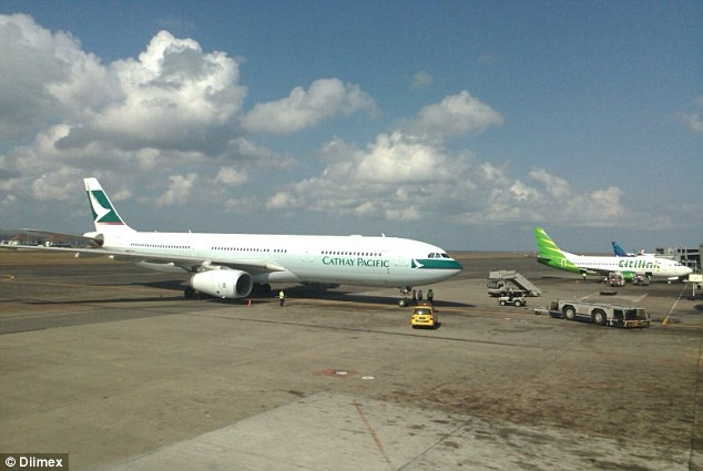 Máy bay CX170 của Cathay Pacific trong hành trình 