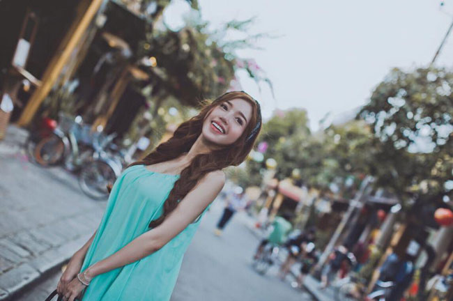 Mẹ con Elly Trần rạng rỡ đón Trung thu ảnh 10 Mẹ con Elly Trần rạng rỡ đón Trung thu ảnh 10