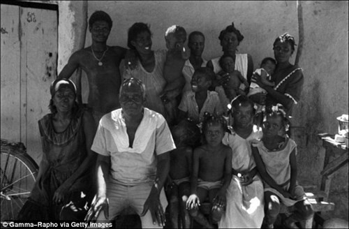 Bí ẩn thầy bùa Haiti với khả năng tạo ra xác sống ảnh 5 Bí ẩn thầy bùa Haiti với khả năng tạo ra xác sống - ảnh 4
