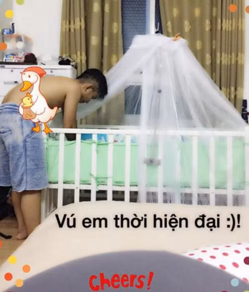 Top 5 ‘ông bố bỉm sữa’ của showbiz khiến fan mê mẩn - Ảnh 4