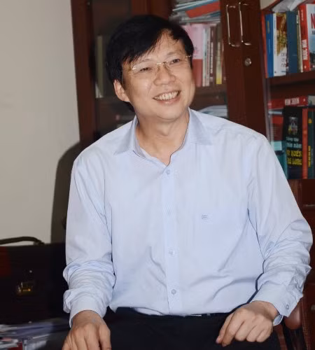 Nhà báo Hồ Quang Lợi.