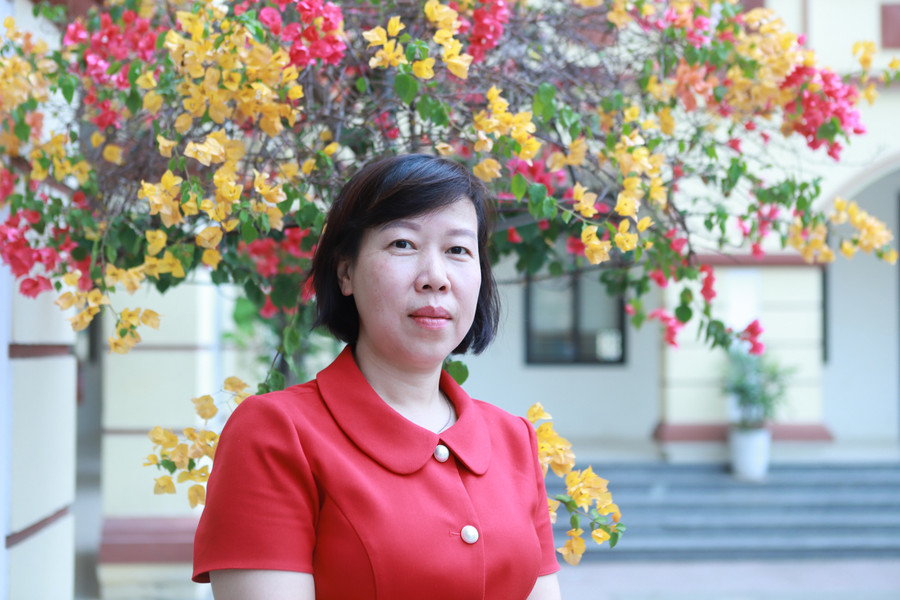 Cô Đặng Thúy Hà – Hiệu trưởng Trường THCS Tây Đằng (Ba Vì, Hà Nội). Ảnh: TG Cô Đặng Thúy Hà – Hiệu trưởng Trường THCS Tây Đằng (Ba Vì, Hà Nội). Ảnh: TG