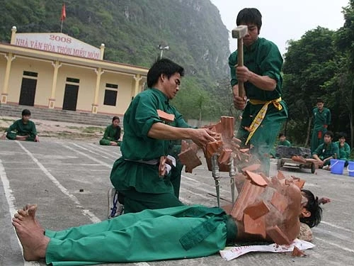 Tuyệt kỹ thân cứng như thép của môn phái Lâm Sơn Động