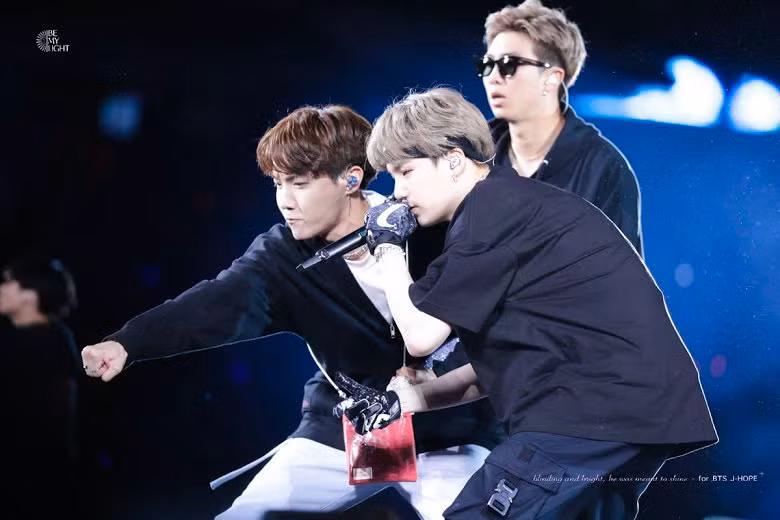 Đây là cách các thần tượng K-Pop bảo vệ nhau khỏi những kẻ bắt nạt xấu xí ảnh 5