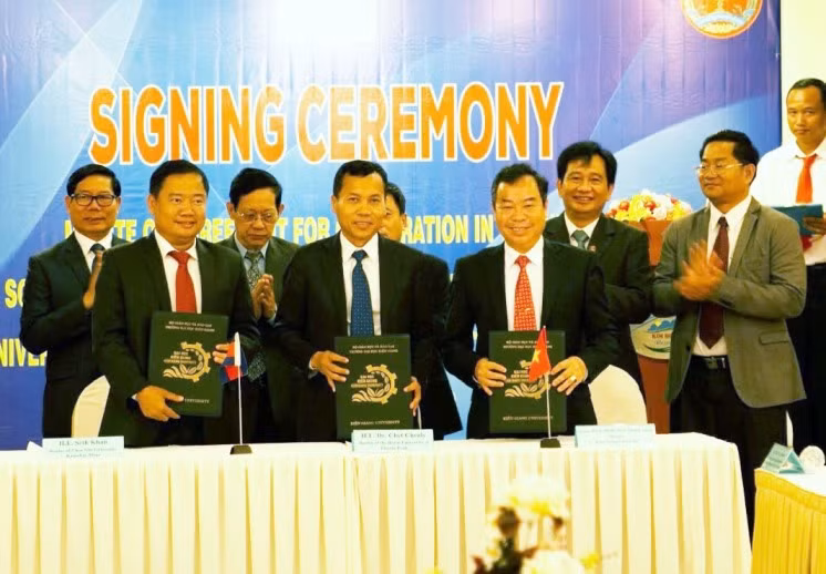 Ký kết hợp tác đào tạo và nghiên cứu khoa học năm 2018