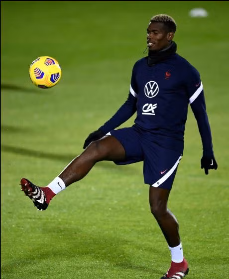 Paul Pogba đang không hạnh phúc tại Man Utd.