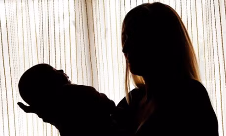 Nguoi me giau 6 thi the so sinh trong nha kho o Canada - Anh 1