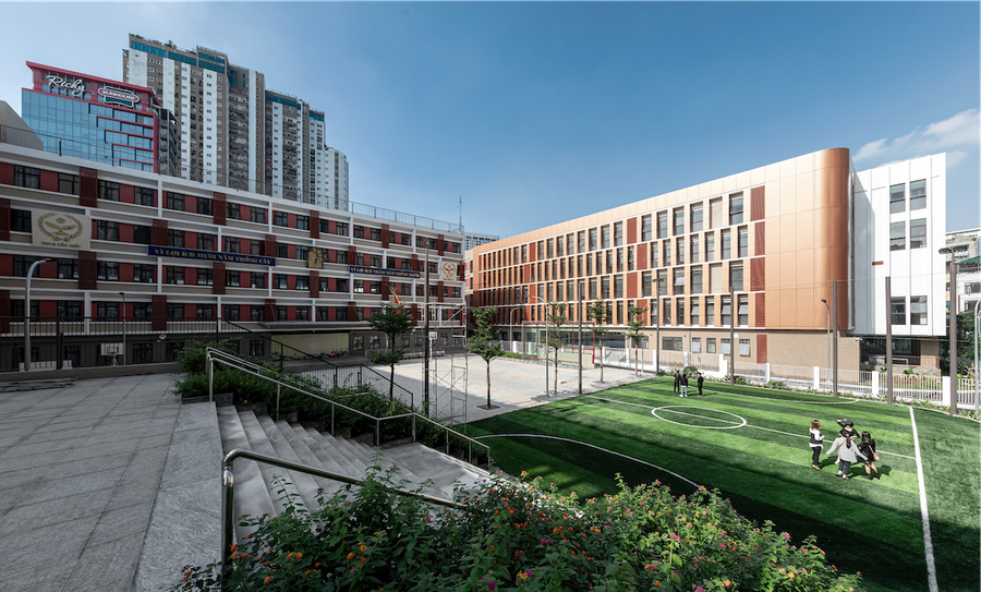 Trường THCS Cầu Giấy (Cầu Giấy, Hà Nội). Ảnh: INT Trường THCS Cầu Giấy (Cầu Giấy, Hà Nội). Ảnh: INT