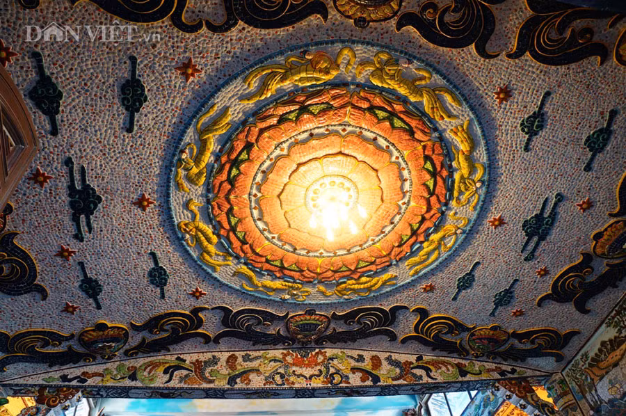 Ngoi chua co kien truc la va doc dao bac nhat Viet Nam