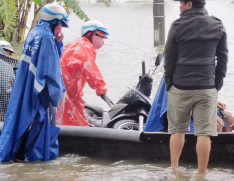 Rung minh canh tre con 