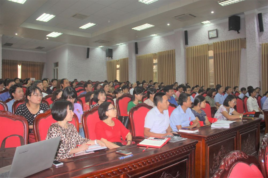 Các cán bộ quản lý, giáo viên Nam Định tham gia tập huấn Các cán bộ quản lý, giáo viên Nam Định tham gia tập huấn