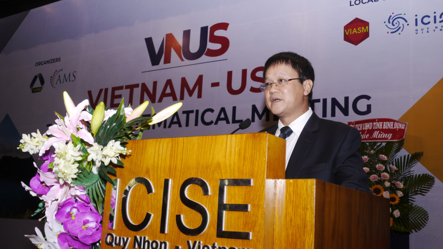 Thứ trưởng Bộ GD&ĐT Lê Hải An phát biểu chào mừng tại Hội nghị. Thứ trưởng Bộ GD&ĐT Lê Hải An phát biểu chào mừng tại Hội nghị.