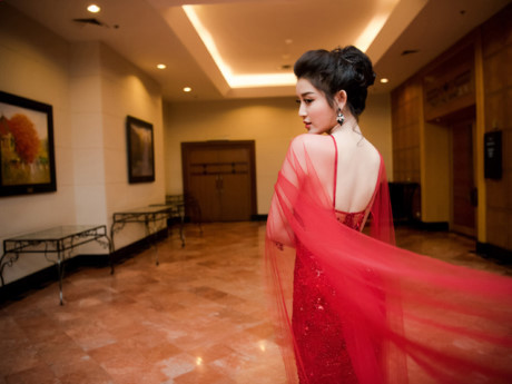 Á hậu Huyền My táo bạo với phong cách xuyên thấu - Ảnh 5 A hau Huyen My tao bao voi phong cach xuyen thau - Anh 5