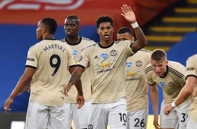 Man United chờ trận "chung kết Top 4"