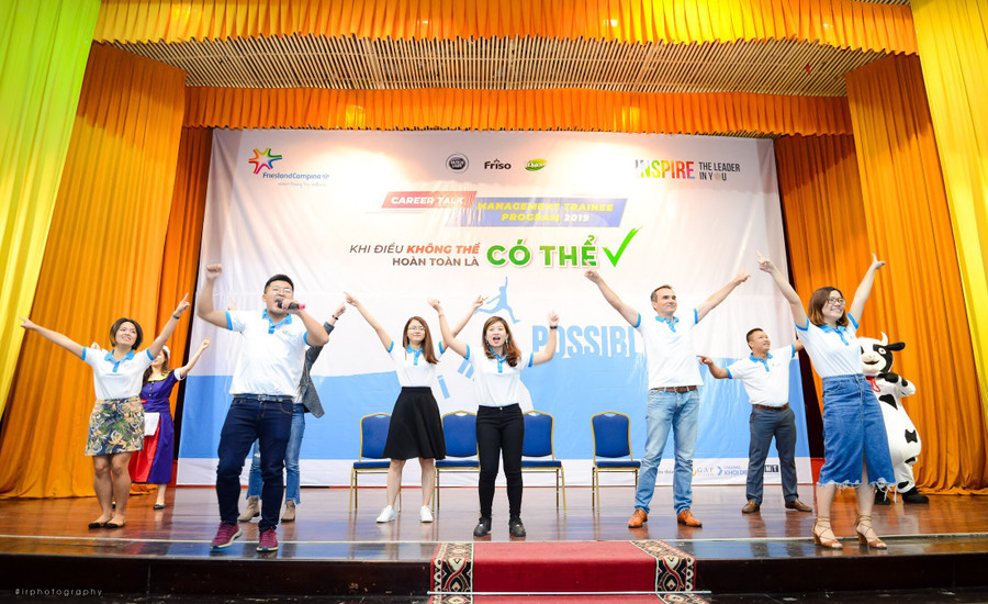 Điệu nhảy quen thuộc hướng dẫn lối sống năng động khỏe mạnh Điệu nhảy quen thuộc hướng dẫn lối sống năng động khỏe mạnh