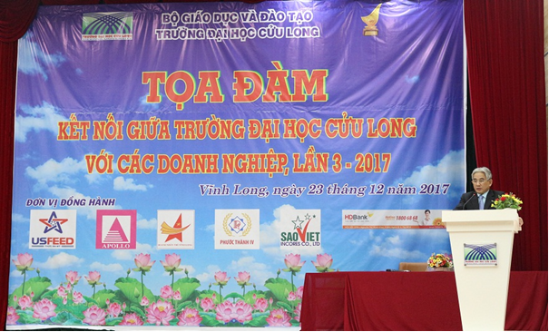 PGS.TS Lương Minh Cừ - Hiệu trưởng nhà trường phát biểu tại buổi tọa đàm PGS.TS Lương Minh Cừ - Hiệu trưởng nhà trường phát biểu tại buổi tọa đàm