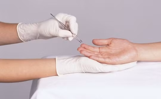 6 sai lầm khi sơ cứu tại nhà