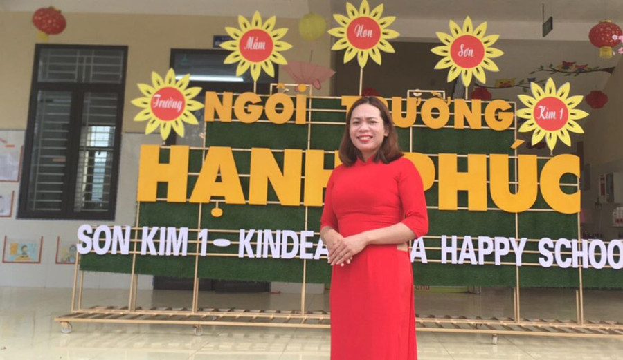 Cô Đỗ Thị Thu Hà, giáo viên Trường Mầm non Sơn Kim 1 (huyện Hương Sơn, Hà Tĩnh). Cô Đỗ Thị Thu Hà, giáo viên Trường Mầm non Sơn Kim 1 (huyện Hương Sơn, Hà Tĩnh).