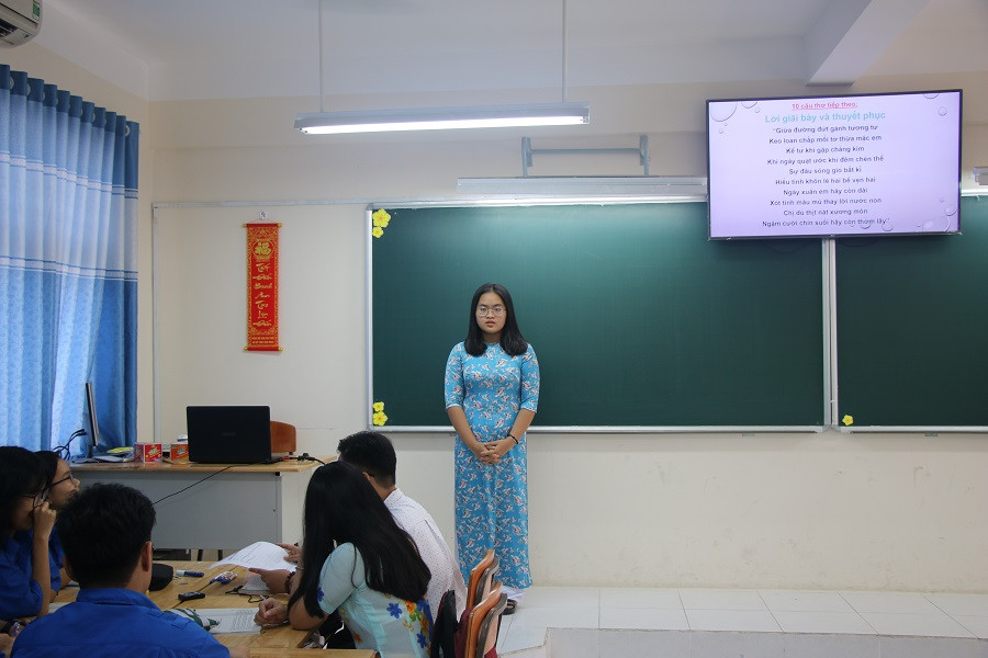 Học sinh tự tin đứng lớp