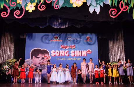 Hon 70 cap song sinh hoi ngo tai Sai Gon - Anh 1