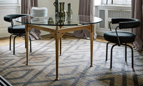 Diem danh cac mau ghe doc dao tu the ky truoc dang co xu huong 