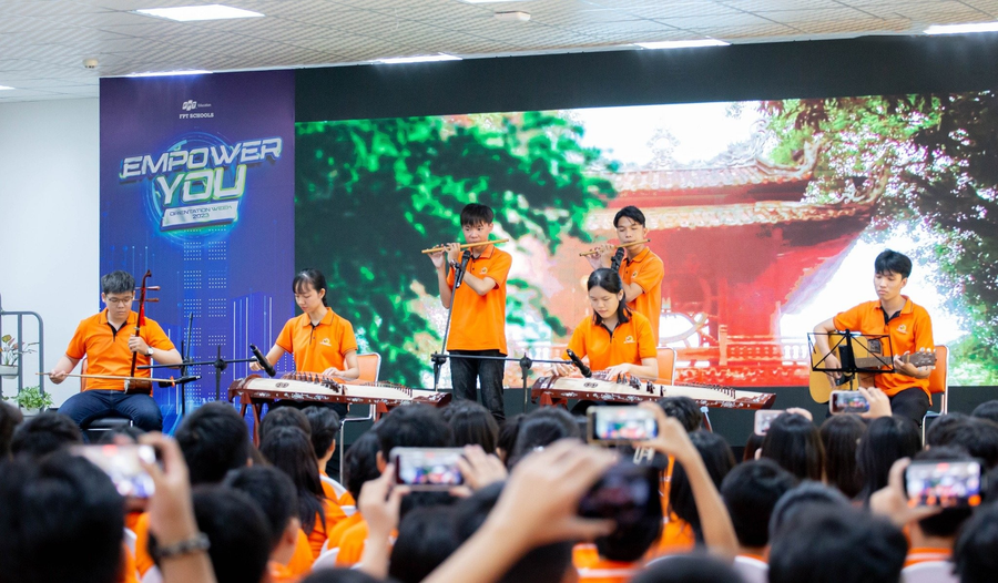 Học sinh thể hiện tài năng tại các sự kiện của trường. Học sinh thể hiện tài năng tại các sự kiện của trường.