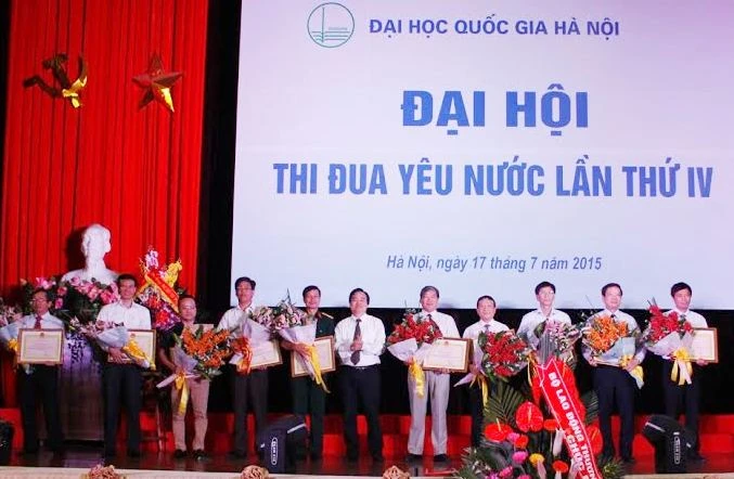 Đại hội thi đua yêu nước Đại học Quốc gia Hà Nội giai đoạn 2010 – 2015