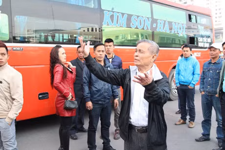 Ben xe My Dinh “vo tran”, hang nghin nguoi khong tim duoc duong ve que Tet duong lich - Anh 5