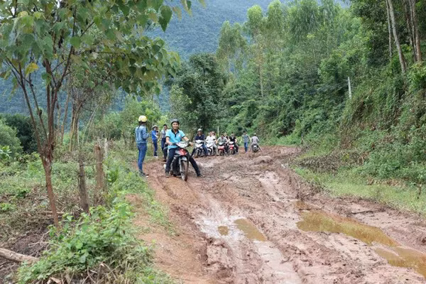 ‘Chàng khùng’ lập nhóm thiện nguyện vì người nghèo