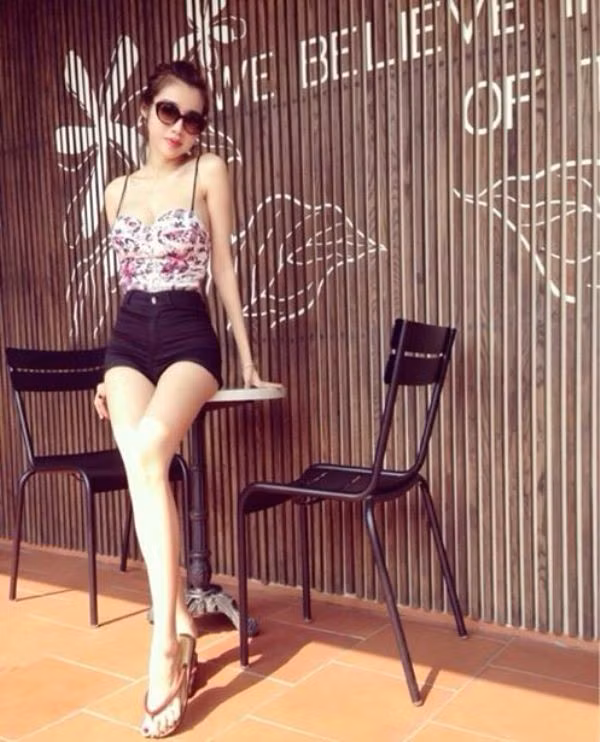 Những sao Việt eo thon ngỡ ngàng nhất sau sinh