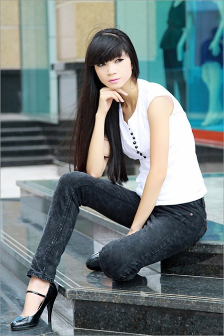 Quản lý người mẫu bức xúc việc mượn danh chân dài bán dâm Quan ly nguoi mau buc xuc viec muon danh chan dai ban dam